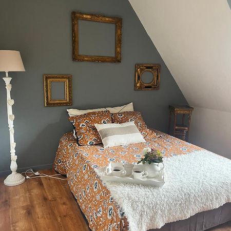 Chambre De La Cime Des Pins Crévin Extérieur photo